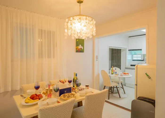 Gwangalli Beach, Sleeps8, Busan,family Trip, 20 Minutes To Nampo, 20 Minutes To Jeonpo Busan